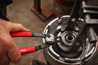 Lukkorengaspihdit keskikokoiset 90-astetta Milwaukee - Pihdit - 4932492492 - 2